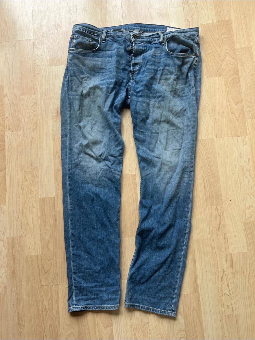rag & bone Men's Straight-Leg Jeans in Washed Blue fit 2